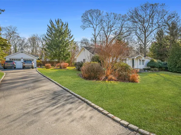 34 Hayward Avenue, Miller Place, NY 11764