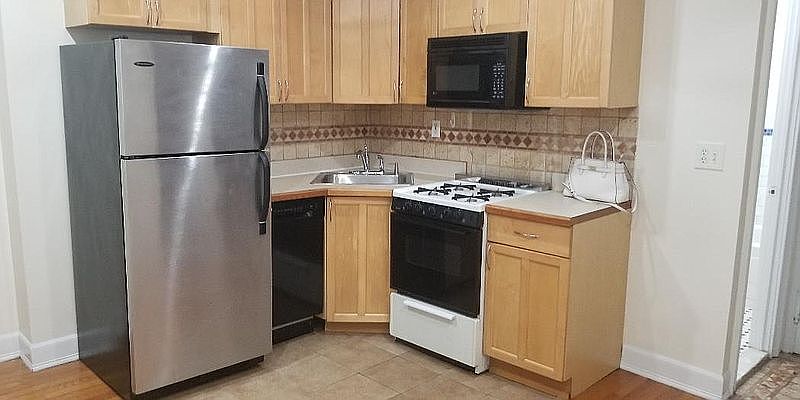 1st image of 1829 2nd Ave APT 1