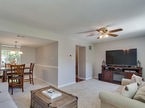 4th image of 7805 Beard Ct