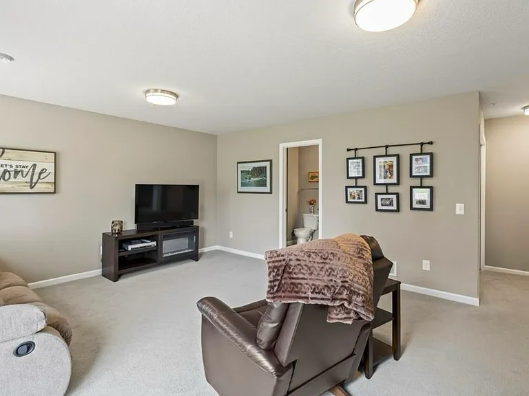 13409 Bronze Pkwy — Photo 9