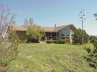 102 Black Walnut Dr, Alpine, TX 79830