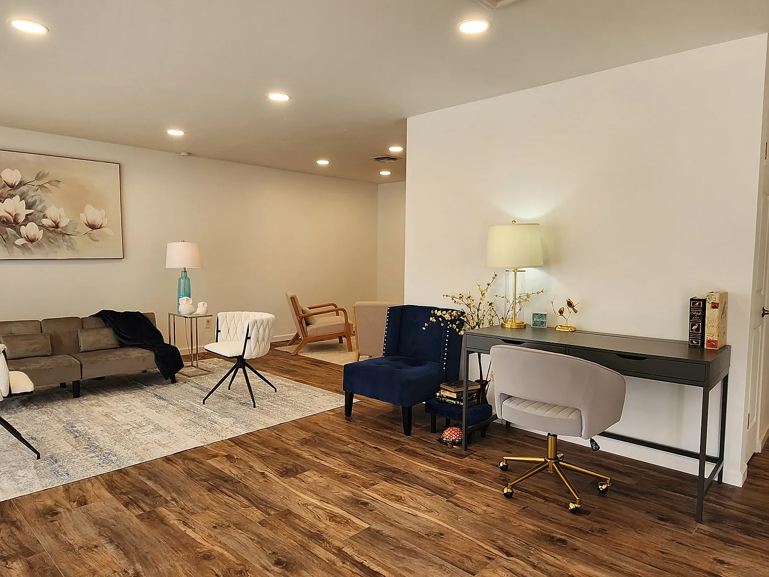 4 bed, 1646 sqft, $2,500 — Photo 2