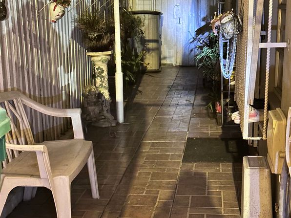 (undisclosed Address)