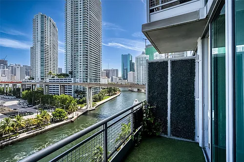 690 SW 1st Ct #1019 Photo 1 690 SW 1st Ct #1019 Photo 1