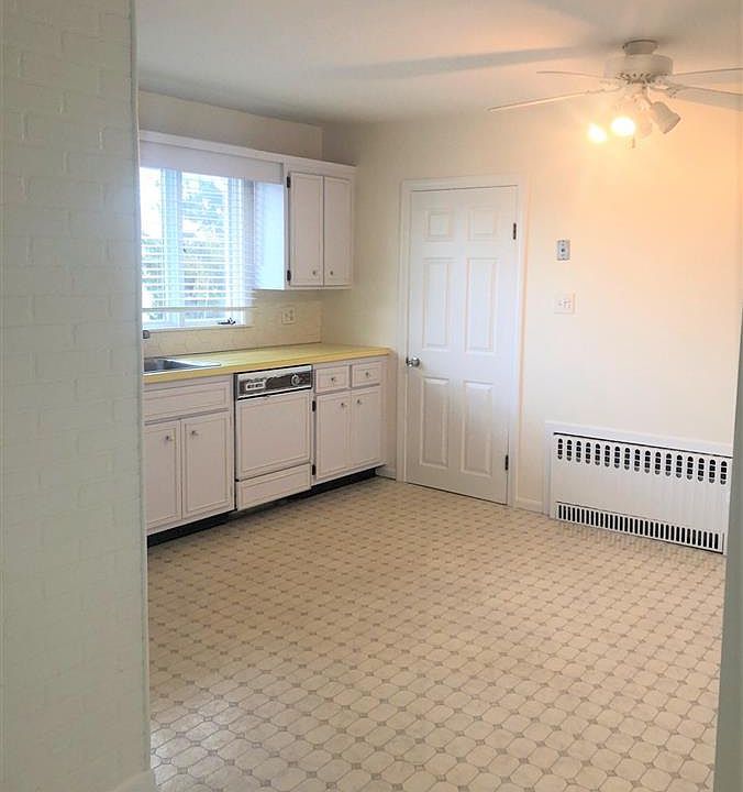 1st image of 25 Willis Ave