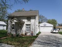 2nd image of 520 N 6th St