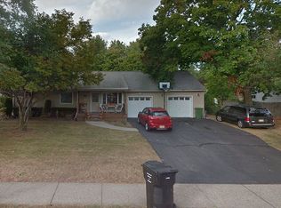 319 Midland Ave, Paramus, NJ 07652