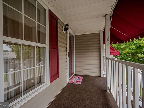 2nd image of 35 Lee Dr #625