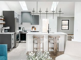 102 South St, Pittsford, NY 14534