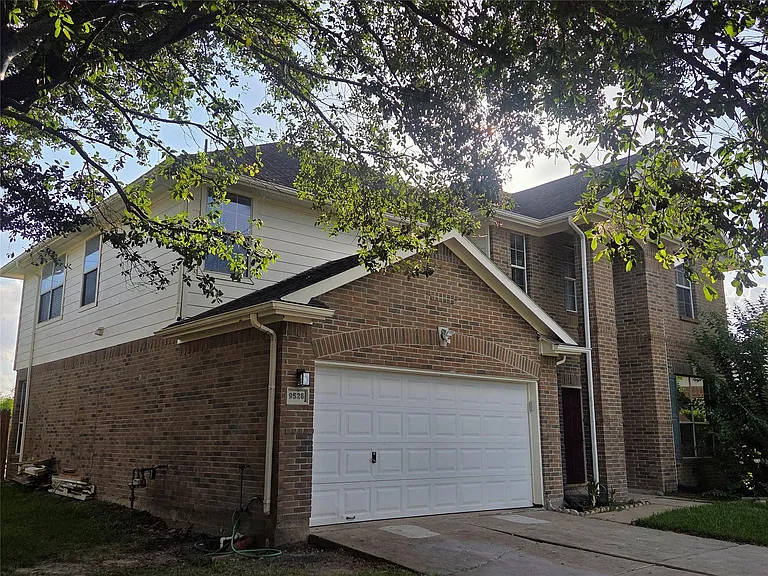 9526 Heflin Colony Dr — Photo 2