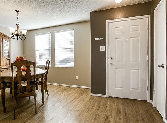 4th image of 724 Tuscany Trl