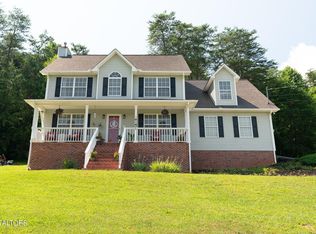 1398 Springview Cir, Seymour, TN 37865