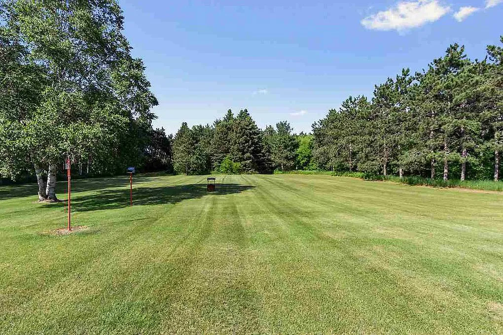 6 bed, 3036 sqft, $2,950 — Photo 4