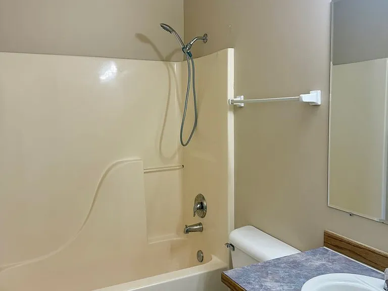 1001 E Missoula Ave — Photo 14
