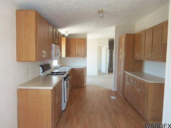 5th image of 1686 Nottingham Dr