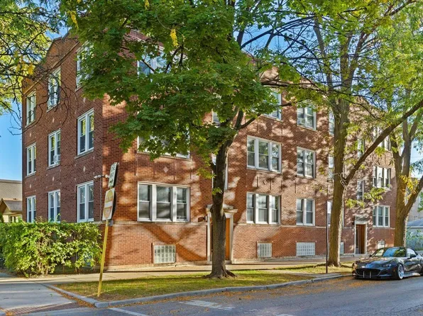 2520 W Belle Plaine Ave Floor 1, Chicago, IL 60618