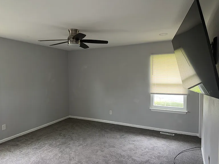 2825 Holiday Point Dr — Photo 22