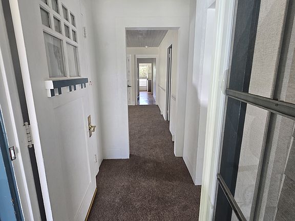 3rd image of 689 Olive Ave