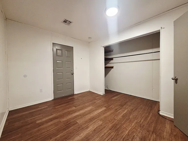 3413 Willow Creek Dr — Photo 18