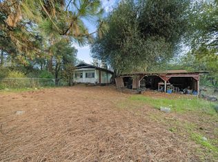 19761 Gray Rock Rd, Redding, CA 96003