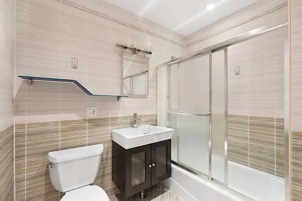 Rented by Compass | media 16