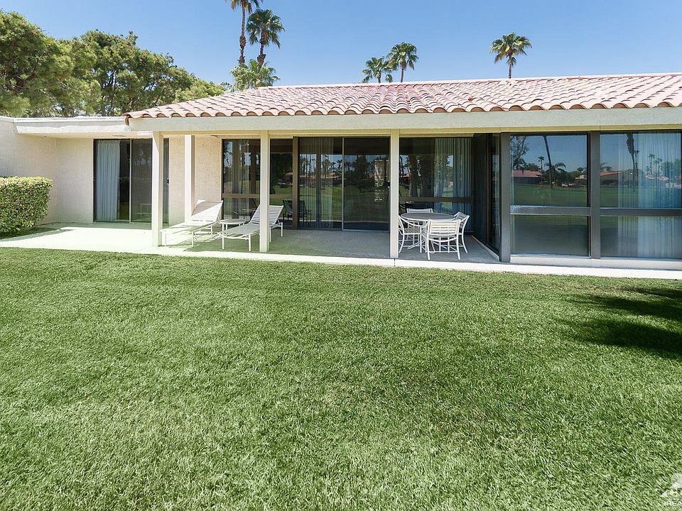 1st image of 43343 Lacovia Dr