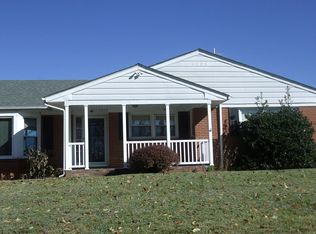 992 Ladd Rd, Waynesboro, VA 22980