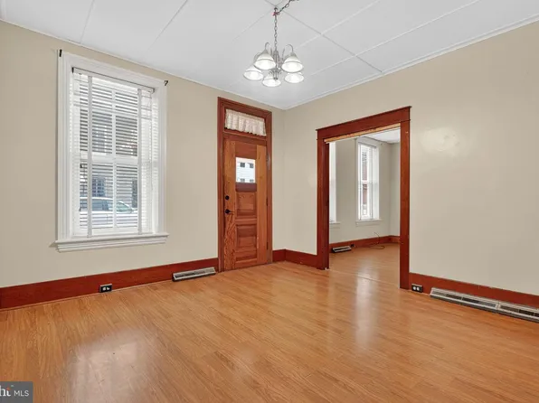 527 W Church St, Hagerstown, MD 21740