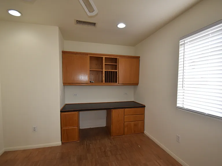 2951 Shady Pine St — Photo 17