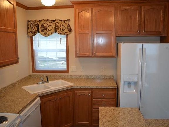 3rd image of 7600 Heatherstone Dr Lot 15