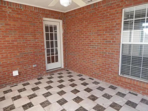 325 Payson Rd, Deatsville, AL 36022