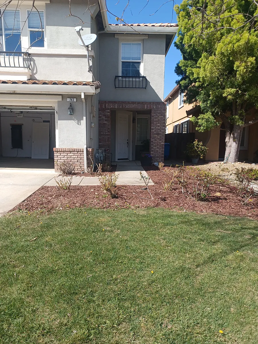 Building Photo - 743 Saint Michael Pl