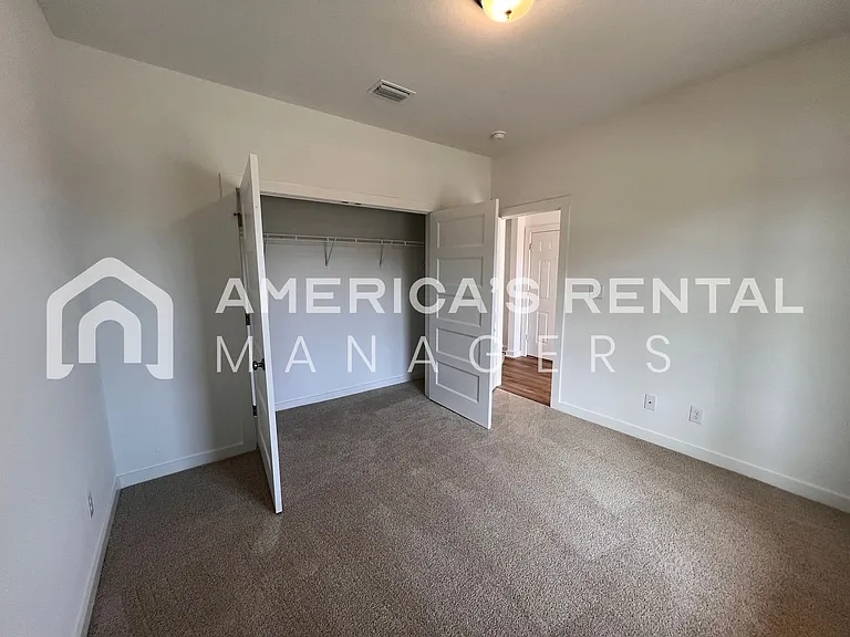 19641 Amberley Rd — Photo 18