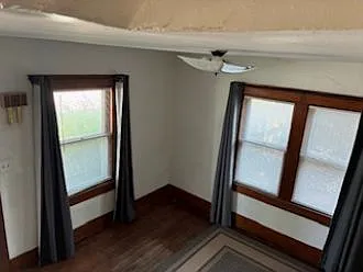 1537 N Main St — Photo 11