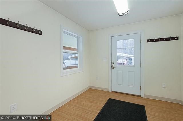 1st image of 272 Narrow View Ln