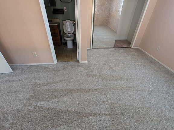 4th image of 15318 Lancelot Ave