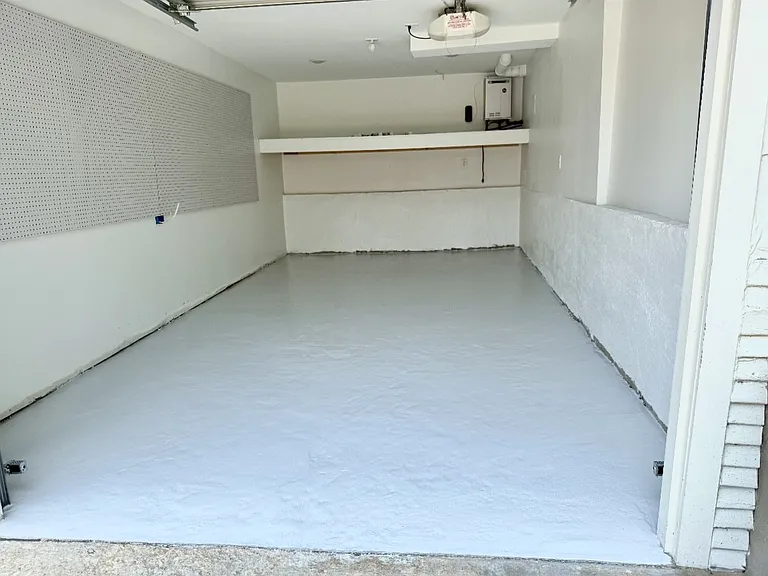 Optional secure garage space available for an additional $200 per month (in addition to rent).