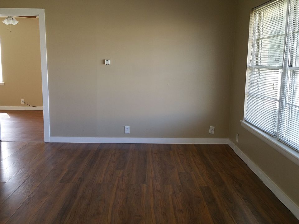 1st image of 523 S Travis St APT 2A