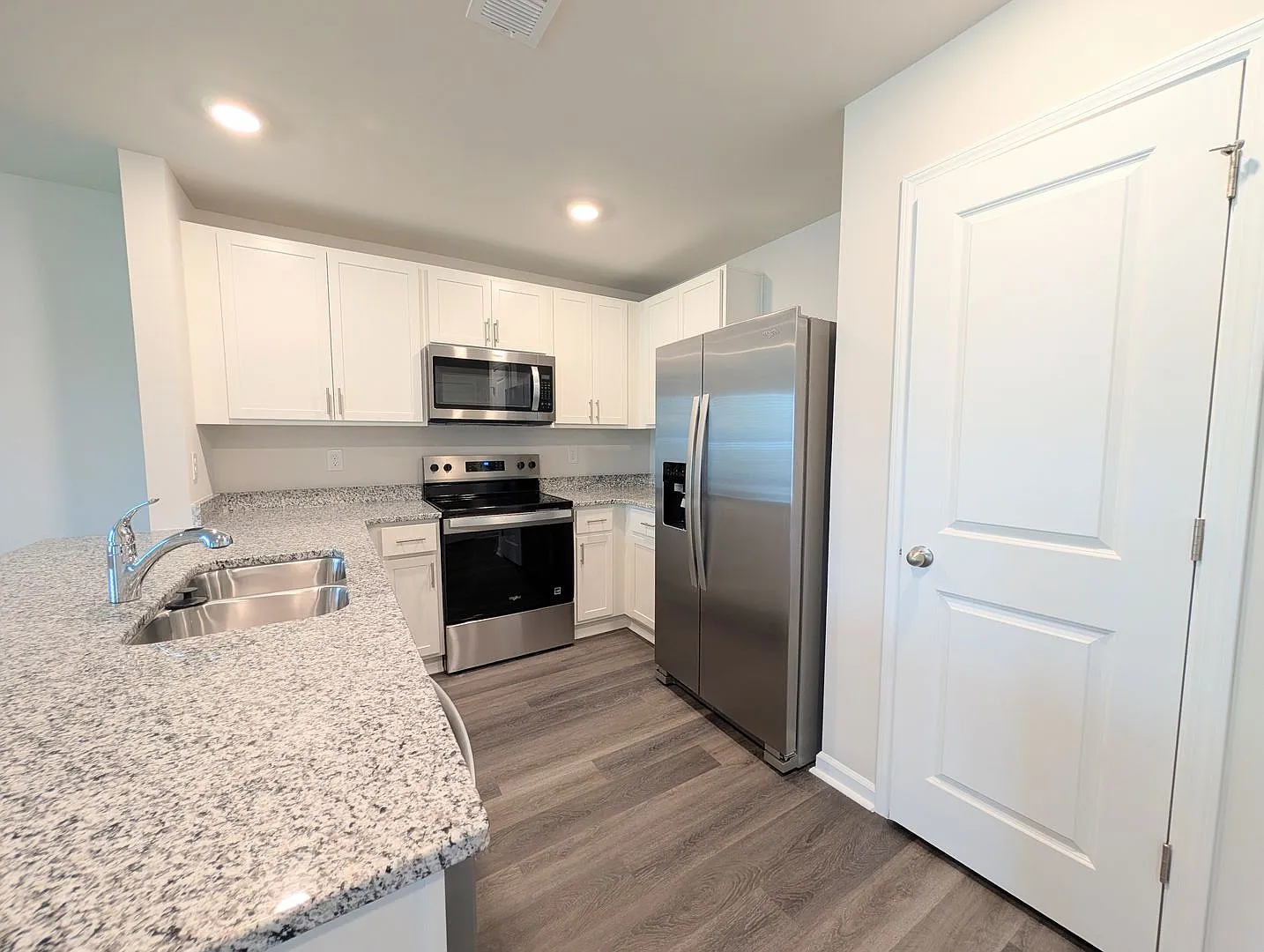 NEW 3BR Townhome in Conway Long Term Rental, South Carolina — Photo 3