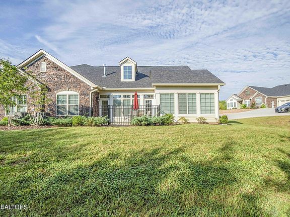 5th image of 958 Pryse Farm Blvd