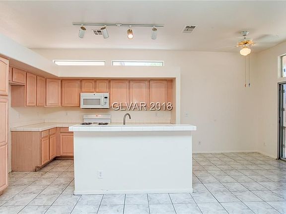 3rd image of 2297 Bridle Wreath Ln