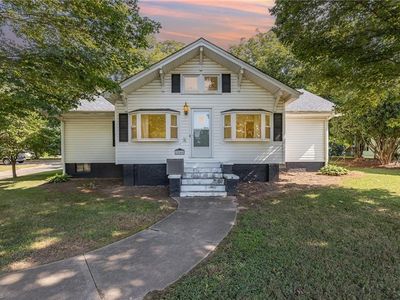 2844 Lone Hickory Rd, Yadkinville, NC, 27055