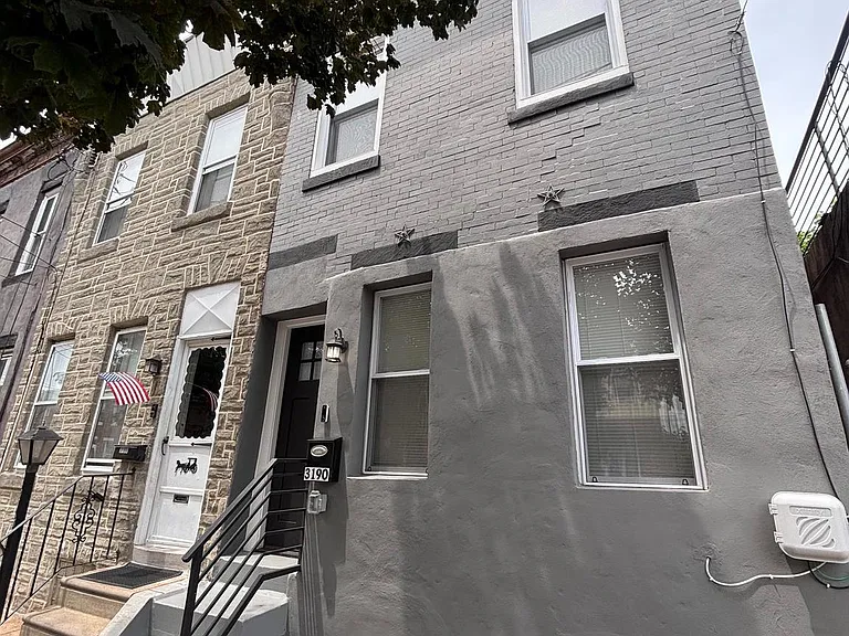 3190 Memphis St — Photo 1