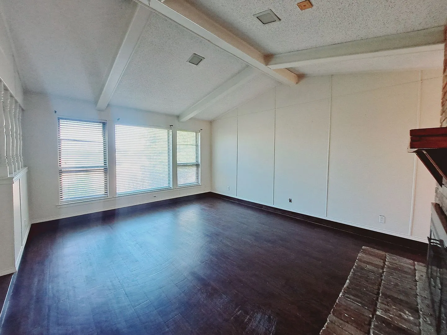 3 Bedroom, 2 Bath, 2 Car Garage near Lake Ray Hubbard — Photo 4