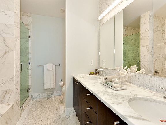 5th image of 4630 Center Blvd APT 1601