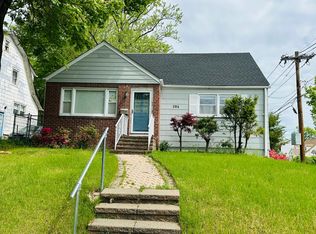 284 Continental Ave, River Edge, NJ 07661