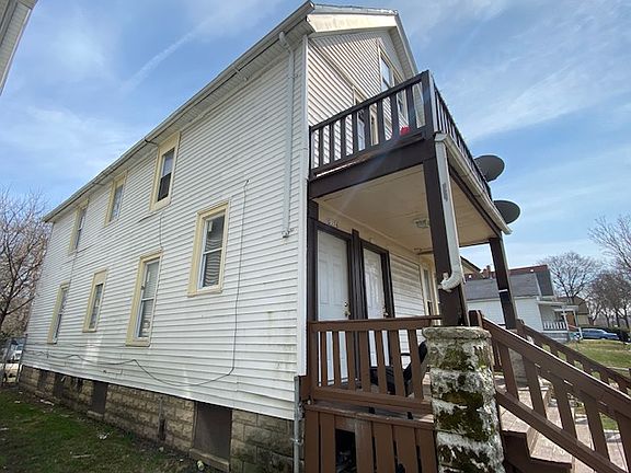 2nd image of 3352 N 4th St #3352