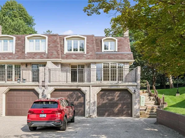 477 Beechwood Dr #4, Waterloo, ON N2T 1H8