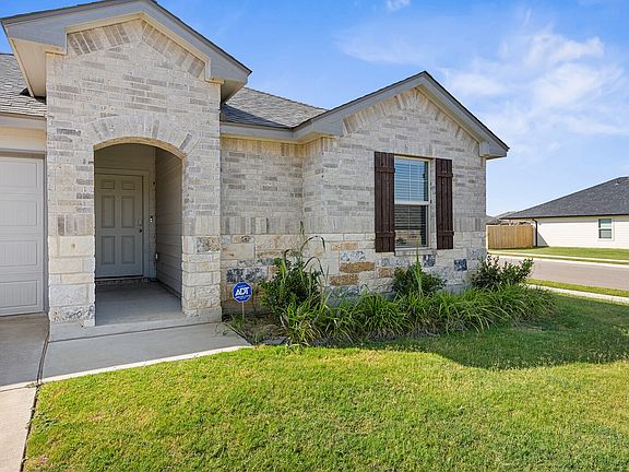 5th image of 7120 Guadalupe Rd