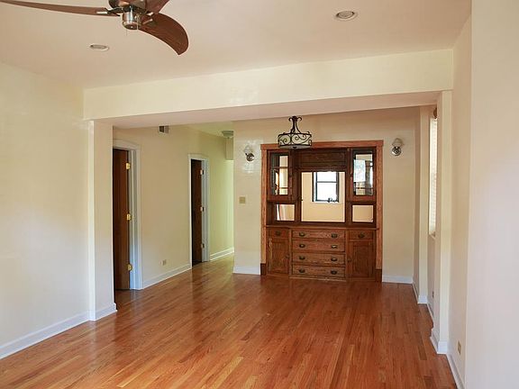 3rd image of 2139 N Bissell St #Ll